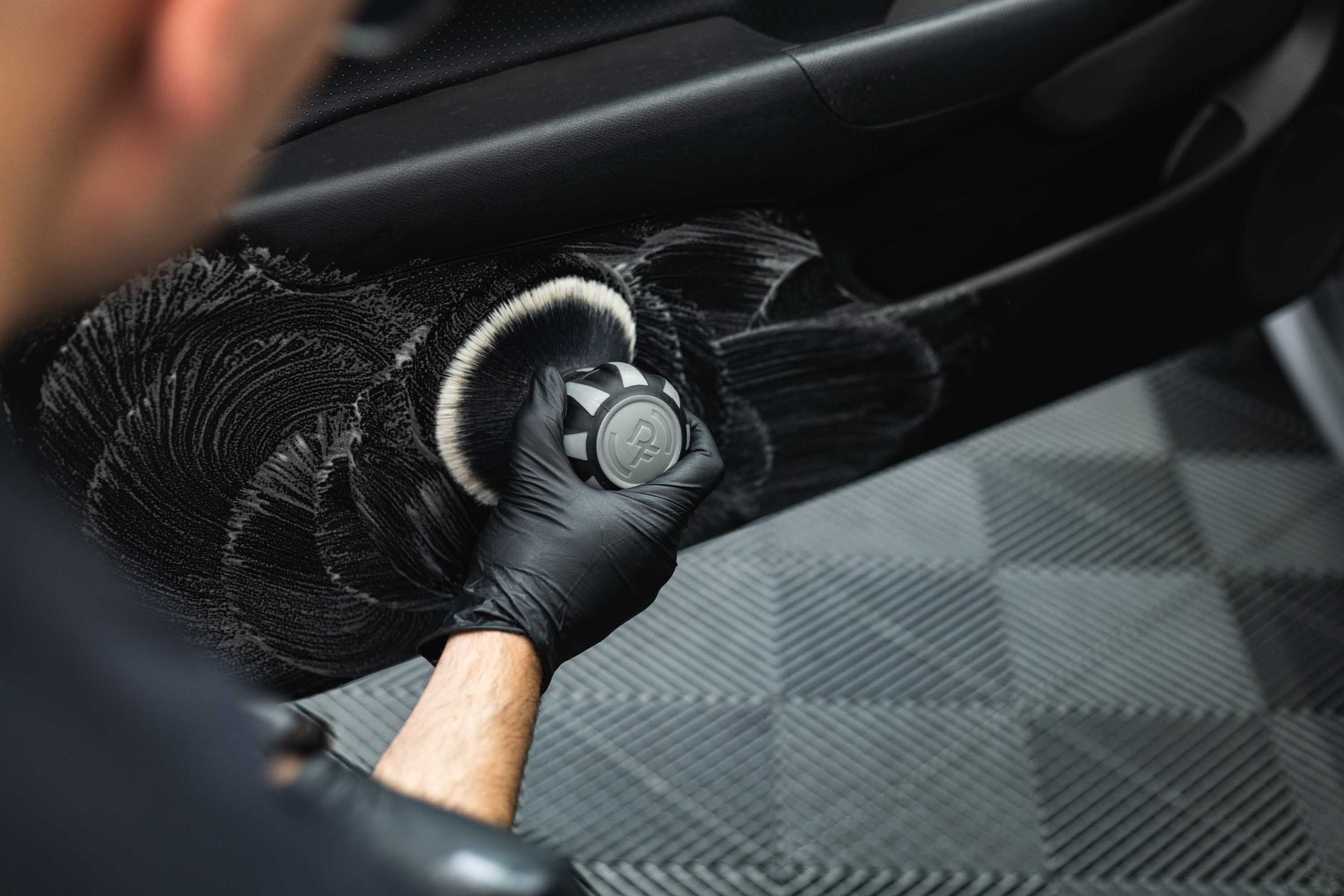 Curveball XL Synthetic Brush - Image 11