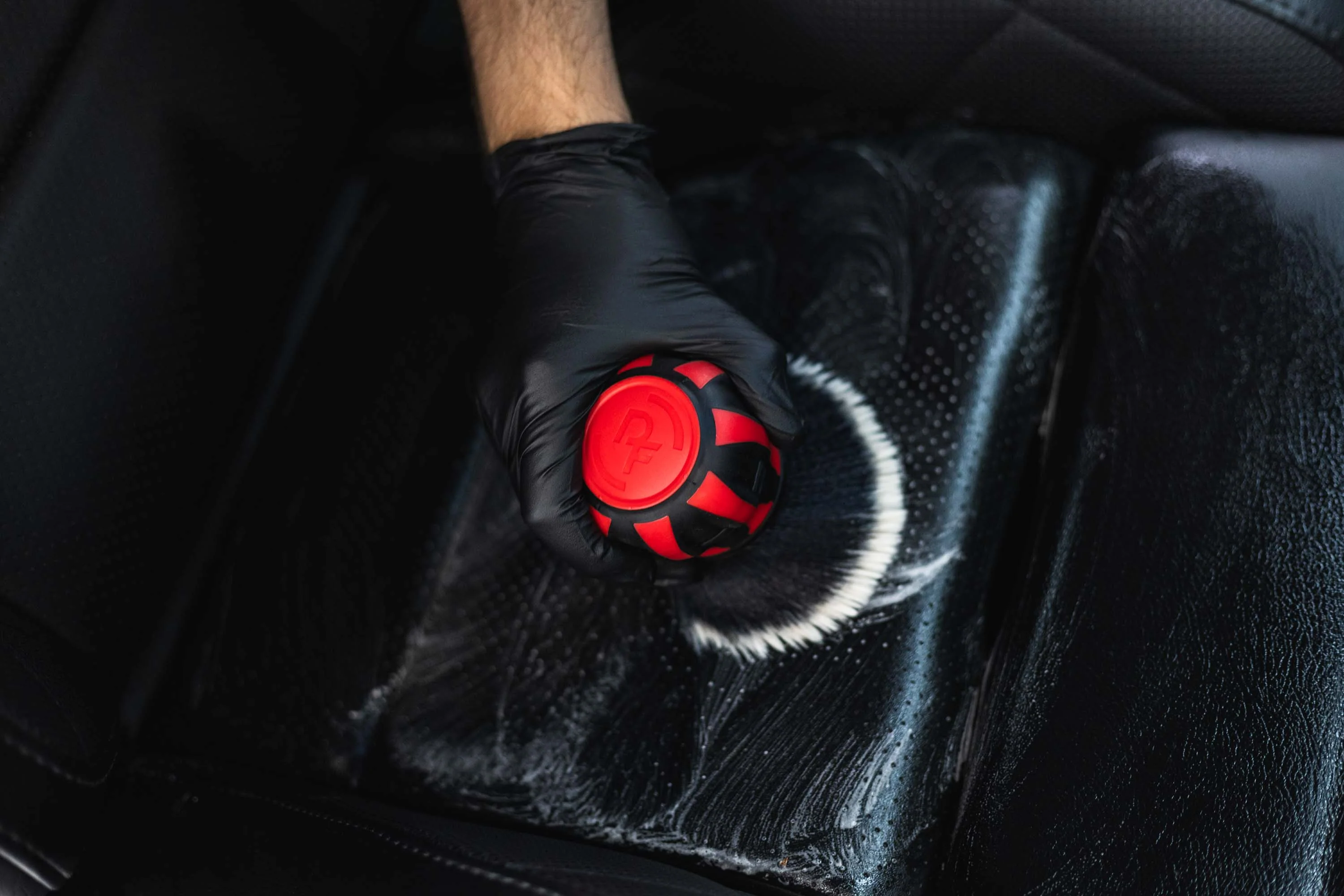 Curveball XL Synthetic Brush - Image 7