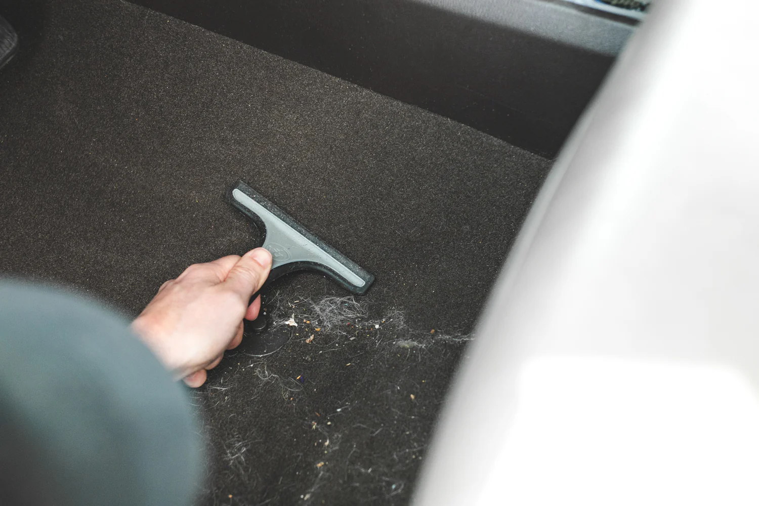 Pet Hair Remover Rake - Case - Image 7