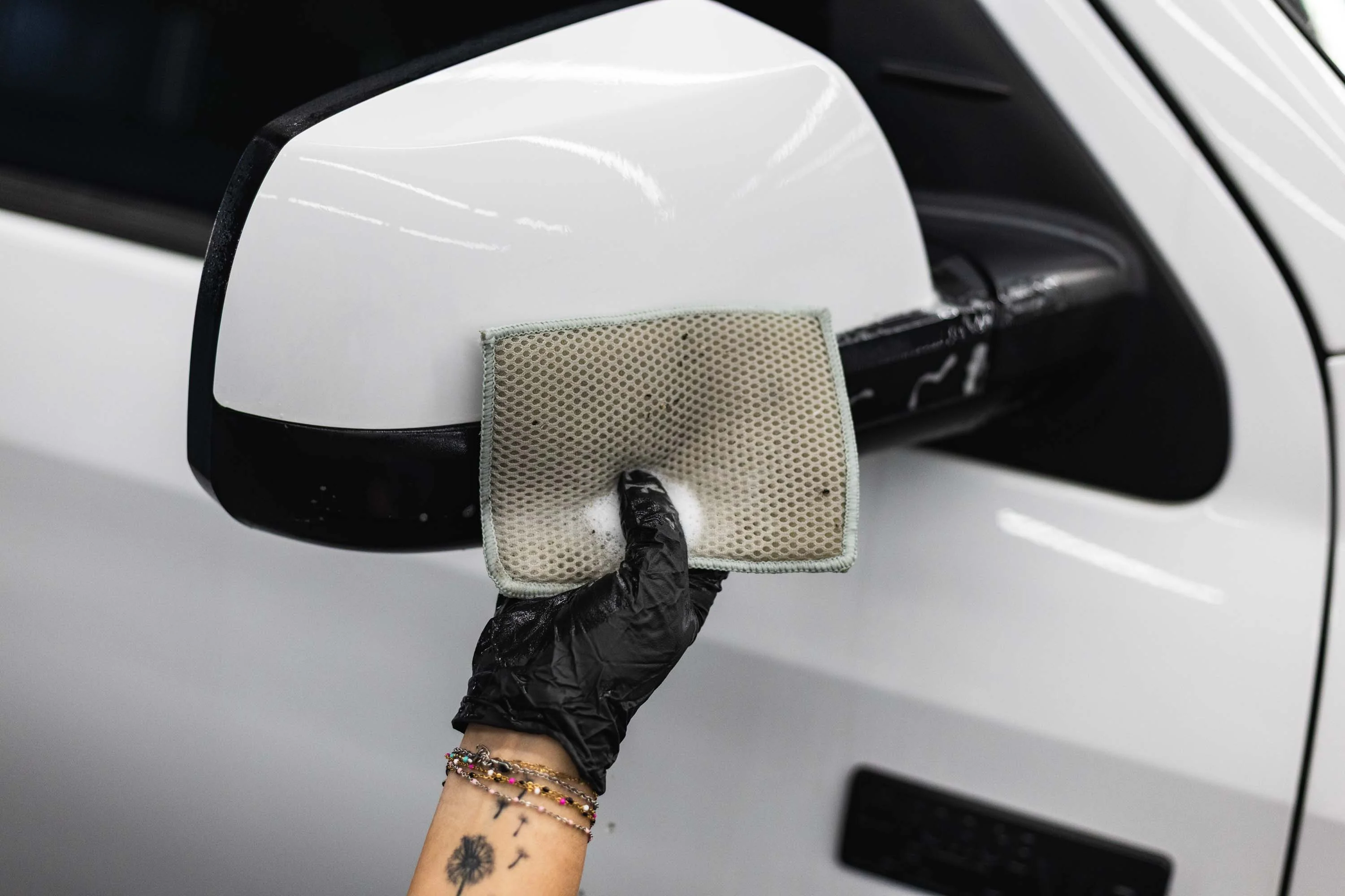 Bug Off Insect Remover - Image 11