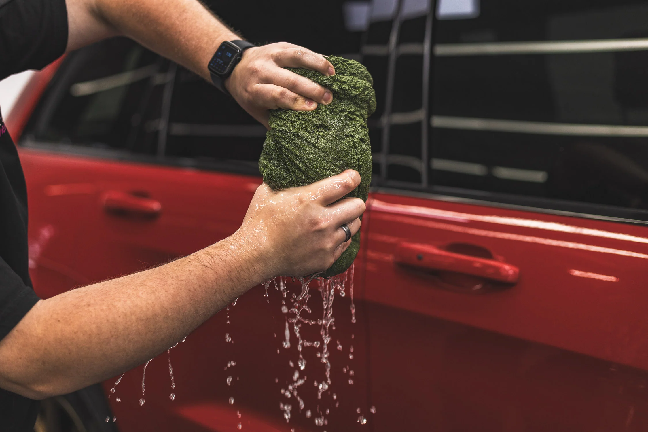 The Liquid8r M22 Drying Towel - Case - Image 9